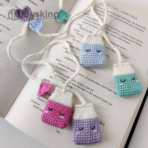 Marcapáginas <span class=keywords><strong>de</strong></span> Ganchillo Hecho a Mano con Forma <span class=keywords><strong>de</strong></span> Bolsita <span class=keywords><strong>de</strong></span> Té - Regalo Creativo para Amantes <span class=keywords><strong>de</strong></span> los <span class=keywords><strong>Libros</strong></span> y del Té, Accesorio <span class=keywords><strong>de</strong></span> Lectura Único, Marcapáginas Amigurumi - Product Image 1