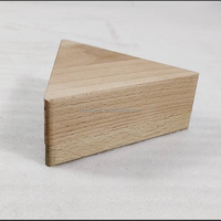 Boîte à dés de voyage en bois de hêtre avec logo gravé, petit plateau organisateur triangulaire pour jeux de dés avec fermeture magnétique