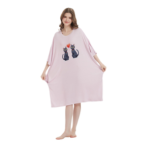 Chemise de nuit respirante d'usine, grande taille, pour femmes, <span class=keywords><strong>robe</strong></span> de nuit confortable, <span class=keywords><strong>t</strong></span>-<span class=keywords><strong>shirt</strong></span>, pyjama long d'é<span class=keywords><strong>t</strong></span>é, vente en gros - Product Image 3