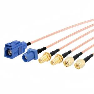 Câble FAKRA C à <span class=keywords><strong>fibre</strong></span> <span class=keywords><strong>optique</strong></span> coaxial <span class=keywords><strong>droit</strong></span> de haute qualité de 1m avec adaptateur à <span class=keywords><strong>angle</strong></span> <span class=keywords><strong>droit</strong></span> SMA mâle à mâle pour appareils GPS Audio de voiture - Product Image 2