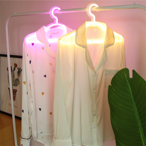 Lampe cintre <span class=keywords><strong>de</strong></span> vêtements LED <span class=keywords><strong>avec</strong></span> interrupteur, lumière néon, support <span class=keywords><strong>de</strong></span> vêtements, - Product Image 1