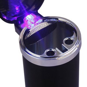 Cenicero de Coche Abatible con Luz LED Azul de Alto Brillo, de Metal, para el Interior del Vehículo, Regalo para Coche - Product Image 4