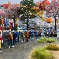 Figuras de Personas en Poses de Pie y Sentadas, Escala HO y N, Multiescala, para Maquetas Arquitectónicas, Dioramas y Escenografía