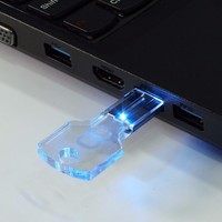 Clé USB en forme de clé avec lumière LED, 4 Go, 8 Go, 16 Go, 32 Go, clé USB, clé mémoire, clé USB flash
