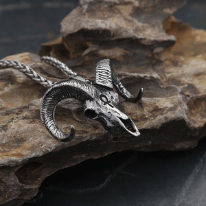 Yunnique – collier avec pendentif tête de bélier en acier inoxydable, chaîne de 60cm, bijoux en forme de crâne d'animal pour hommes et femmes, Style Hip Hop - Product Image 3