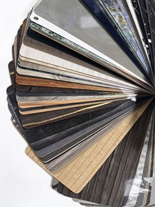 Film décoratif en PVC protecteur en rouleau, impression UV, motif couleur personnalisé, pour la décoration intérieure de meubles et de portes, vente en gros d'usine - Product Image 1