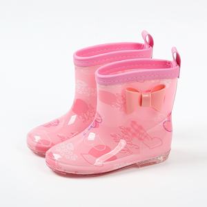 Botas <span class=keywords><strong>de</strong></span> lluvia <span class=keywords><strong>de</strong></span> <span class=keywords><strong>tela</strong></span> floral <span class=keywords><strong>para</strong></span> niños Diseño <span class=keywords><strong>de</strong></span> persecución <span class=keywords><strong>de</strong></span> estrellas <span class=keywords><strong>para</strong></span> otoño Entrega lista <span class=keywords><strong>para</strong></span> niños niñas bebés - Product Image 6