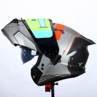 TOOP 2025 nouvelle mode meilleures ventes Abs Flip up casque de moto casque modulaire moto approuvé par le DOT Casco De Moto lumière LED