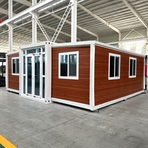 Casa Contenedor Expandible de Acero Galvanizado Tuostar de 20 pies - Diseño Moderno Impermeable con 3 Dormitorios, Cocina, Sala de Estar, Uso Hotelero - Product Image 1