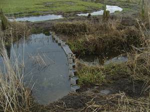 Pila de láminas de plástico de PVC rentable, ligera y fuerte para estabilización de riberas e infraestructura verde - Product Image 6