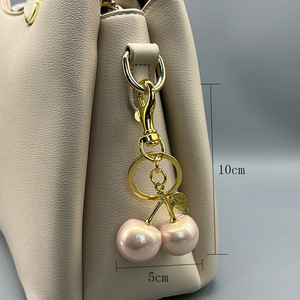 Fashion Alloy Keychain for Women, Cherry Blossom <b>Car</b> <b>Key</b> <b>Chain</b> & Bag Charm, Light Luxury Metal <b>Key</b> Ring Pendant - Product Image 3