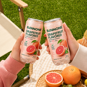 <span class=keywords><strong>Acqua</strong></span> <span class=keywords><strong>Frizzante</strong></span> al Pompelmo 330ml in Lattina, Succo di Frutta Certificato Halal, Supporto Ordini per Contenitori all'Ingrosso - Product Image 3