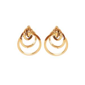 Boucles d'oreilles créoles géométriques en acier inoxydable plaqué or avec design entrelacé, bijoux tendance pour femmes - Product Image 1
