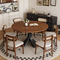 Ensemble table et chaises rondes en bois massif noir minimaliste, adapté pour la maison, le bureau, la réception, la villa, l'appartement, l'hôtel et le café