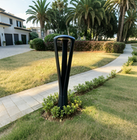 Lampadaire triangulaire LED IP65 étanche pour extérieur, jardin, pelouse, allée, en aluminium