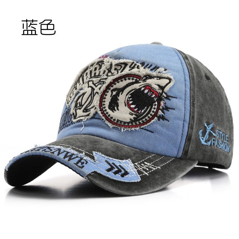 หมวกฉลามสีฟ้า