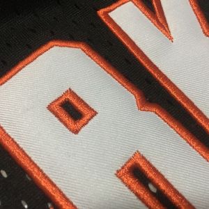 Vente en gros de répliques rétro <span class=keywords><strong>Suns</strong></span> No. <span class=keywords><strong>Maillot</strong></span> de basket-ball Barkley 34, <span class=keywords><strong>maillot</strong></span> de basket-ball respirant à séchage rapide en fibre de polyester - Product Image 4