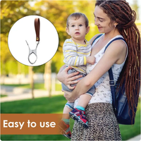 PU cuir bébé chapeau vêtements Clip pour poussette Portable biberon tasse lanière Clip bébé chaussures support sac à main crochet