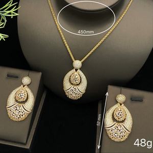 Moda lujo encanto chapado en oro 2 piezas conjunto de joyas corazón flor colgante collar y pendientes regalo - Product Image 2