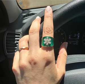 Bague de fiançailles en moissanite en promotion, conçue pour les collections de bijoux de mariée et les offres de cadeaux significatifs, disponible au meilleur prix - Product Image 5