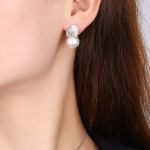 Anello Aperto a Quadrifoglio con Cuore per Donne, Design Floreale con Perline, Elegante Accessorio da Dito per Uso Quotidiano - Product Image 2