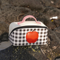 Recommandation de cadeau : Trousse de maquillage portable imperméable en forme de pomme, design à carreaux personnalisé, pochette de rangement haut de gamme pour soins de la peau