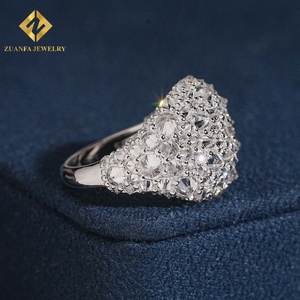 Bague ZUANFA JEWELRY ovale entièrement pavée de diamants de laboratoire, style hip-hop, pour homme - Product Image 2