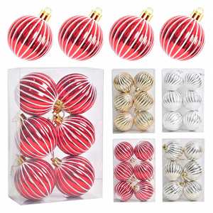 ลูกบอลพลาสติกพิมพ์ลาย 3 สี แบบใหม่ ทนทานต่อการแตกหัก นำกลับมาใช้ใหม่ได้ ผลิตด้วยเครื่องจักร สำหรับตกแต่งต้นคริสต์มาส ยอดนิยมสำหรับการค้าข้ามพรมแดน - Product Image 1