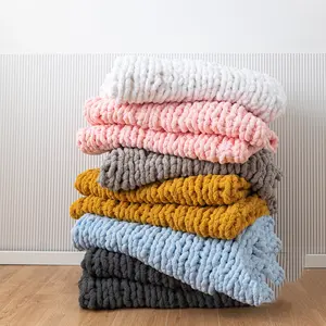 Soft Chenille Yarn Knitted Blanket Machine Washable Crochet Blanket Handmade Cable Chunky Knit Blanket Throw