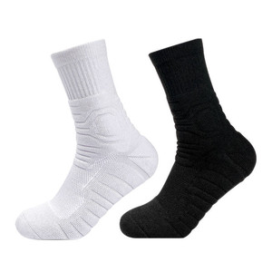 Alta qualidade com almofada Basketball Running Custom Logo Preto e Branco Sport Socks - Product Image 1