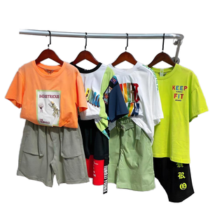 All'ingrosso misto per bambini indossano <span class=keywords><strong>abbigliamento</strong></span> <span class=keywords><strong>di</strong></span> <span class=keywords><strong>marca</strong></span> <span class=keywords><strong>di</strong></span> vendita calda per ragazzi ragazze balle <span class=keywords><strong>di</strong></span> <span class=keywords><strong>abbigliamento</strong></span> per bambini camicia corta diretta Stock fornitori - Product Image 5