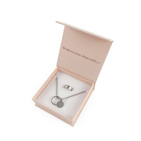 Boîte à bijoux en mousse à fermeture magnétique, boîte d'emballage avec logo, personnalisée, en carton, pour bagues et colliers