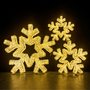 Grande décoration lumineuse en forme de flocon de neige pour centres commerciaux, hôtels, espaces publics et aménagement de scènes de Noël - Product Image 1