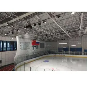 Toit préfabriqué et facile à installer à faible coût pour terrain de hockey sur glace en salle structure en acier boulon boule espace cadre