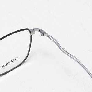 Gafas Modernas de Titanio con Montura Completa Redonda, Color Sólido, Ligeras, Unisex, para Adultos, Monturas para Corrección de la Visión, China - Product Image 3
