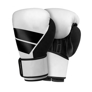 Guantes de Boxeo de Entrenamiento Profesional con Diseño Personalizado, % Cuero Genuino, Ligeros, Transpirables, Cierre de Gancho y Bucle en los Dedos - Product Image 4