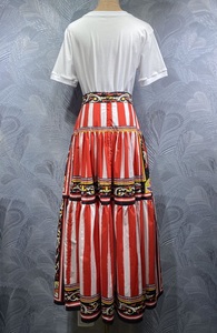 Chất Lượng Hàng Đầu Của Phụ Nữ Quần Áo Set 2025 Mùa Thu Thời Trang Phụ Nữ Beading Đen Trắng Tops & Tees + Red Sọc In Dài Maxi Váy Phù Hợp Với - Product Image 2