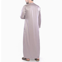 Robe Thobe Arabe Personnalisée pour Hommes Adultes – Logo Personnalisable / Thawb Marocain en Polyester Respirant et Séchage Rapide – Spécial Aïd