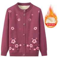 Nouvel arrivage de veste imprimée chaude femme pull de grand-mère rembourré cardigan maman pull en tricot impression cardigan chaud