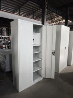 Nouvelle Armoire en Acier Design, Placard Métallique pour Vêtements, Meuble de Chambre Almirah, Armoire à 2 Portes en Métal, Casier