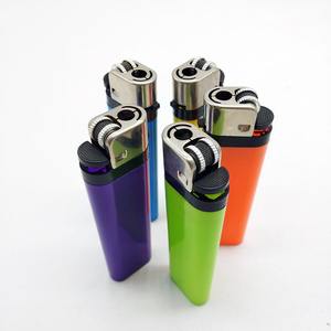Briquet jetable de qualité supérieure, fabriqué en Europe, <span class=keywords><strong>moins</strong></span> <span class=keywords><strong>cher</strong></span>, conforme à la norme ISO9994 - Product Image 2