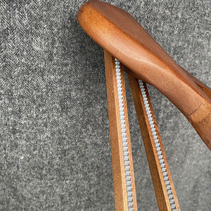 <span class=keywords><strong>Gruccia</strong></span> in Legno con Spalle Larghe Appendiabiti in Legno <span class=keywords><strong>per</strong></span> Abiti da Hotel - Product Image 5