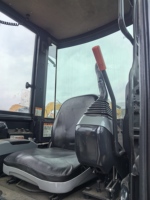Excavatrice sur chenilles Komatsu 40 d'occasion avec cabine d'opérateur fermée