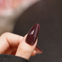 Faux ongles à presser longs et amande en forme d'ongle, rouge bordeaux scintillant, élégants et portables pour les fêtes et la manucure quotidienne