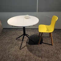 Table de réunion moderne compacte extensible avec plateau séparable et base étoile en fer, bureau de conférence compact pour réception 4 places