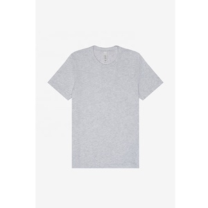 Bella Canvas UNISEXE JERSEY SHORT SLEEVE TEE Couleur Ash 99% Airlume coton peigné et ring-spun, 1% polyester T-shirt respirant - Product Image 4