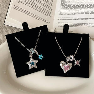 Collar de Cobre Colorido con Forma de Corazón y Estrellas, Moderno y Personalizado, Accesorios de Joyería para Mujer - Product Image 1