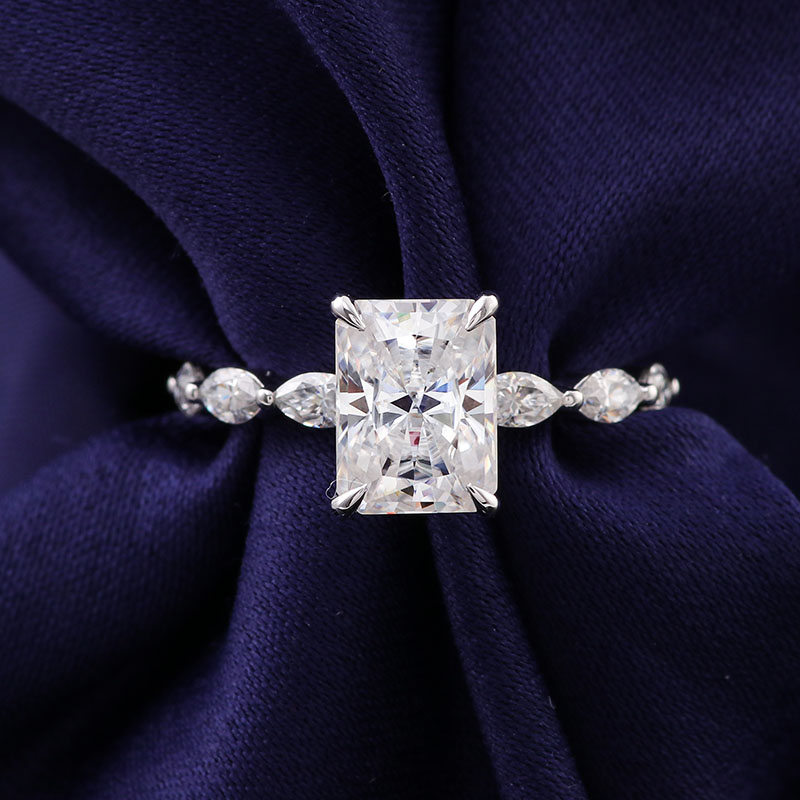 แหวนมอยซาไนต์ทองแท้ 18K