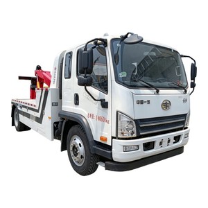 Petit camion de dépannage FAW 4x2 avec grue et nacelle de levage combinées, capacité de 5 tonnes, pour le sauvetage en ville - Product Image 1