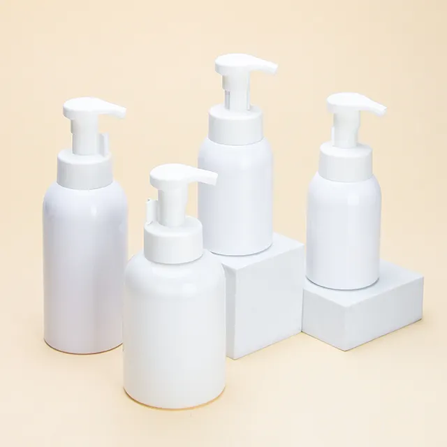 Bottiglie di crema per pompe di plastica bianca personalizzate per animali domestici per Shampoo per crema per il corpo pulito 250ml 500ml